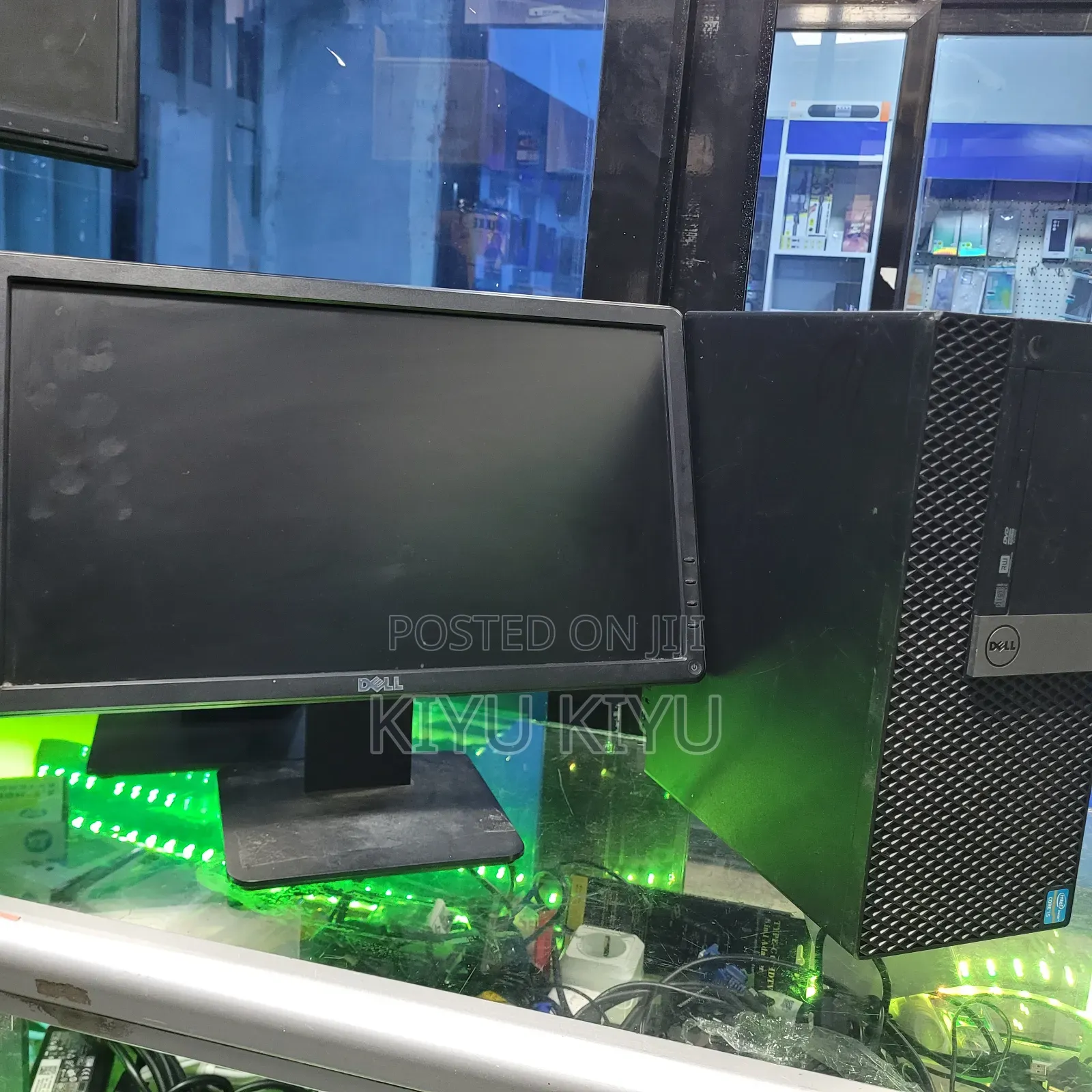 New Desktop Computer Dell Optiplex 3040 4GB Intel Core i5 SSD 500GB