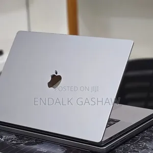 New Laptop Apple MacBook Pro 2021 M1 32GB Apple M1 SSD 512GB