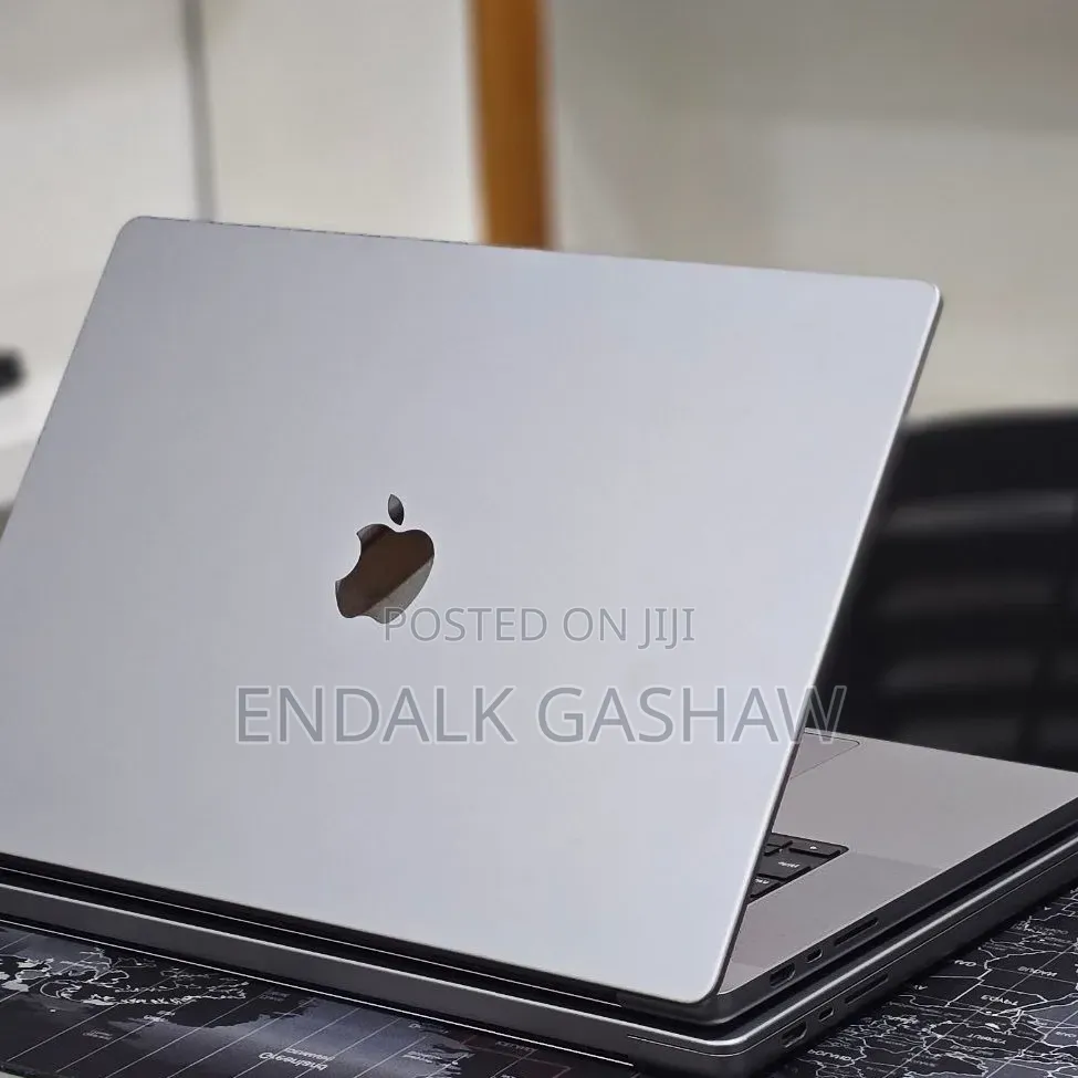 New Laptop Apple MacBook Pro 2021 M1 32GB Apple M1 SSD 512GB
