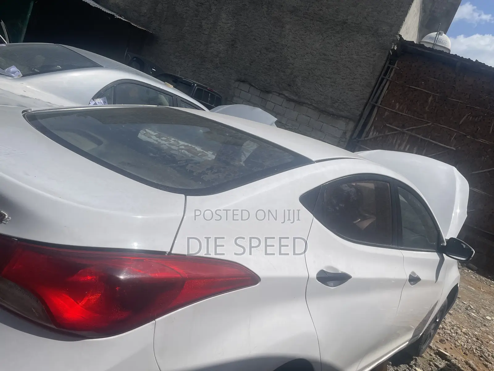 Hyundai Avante 2011 White