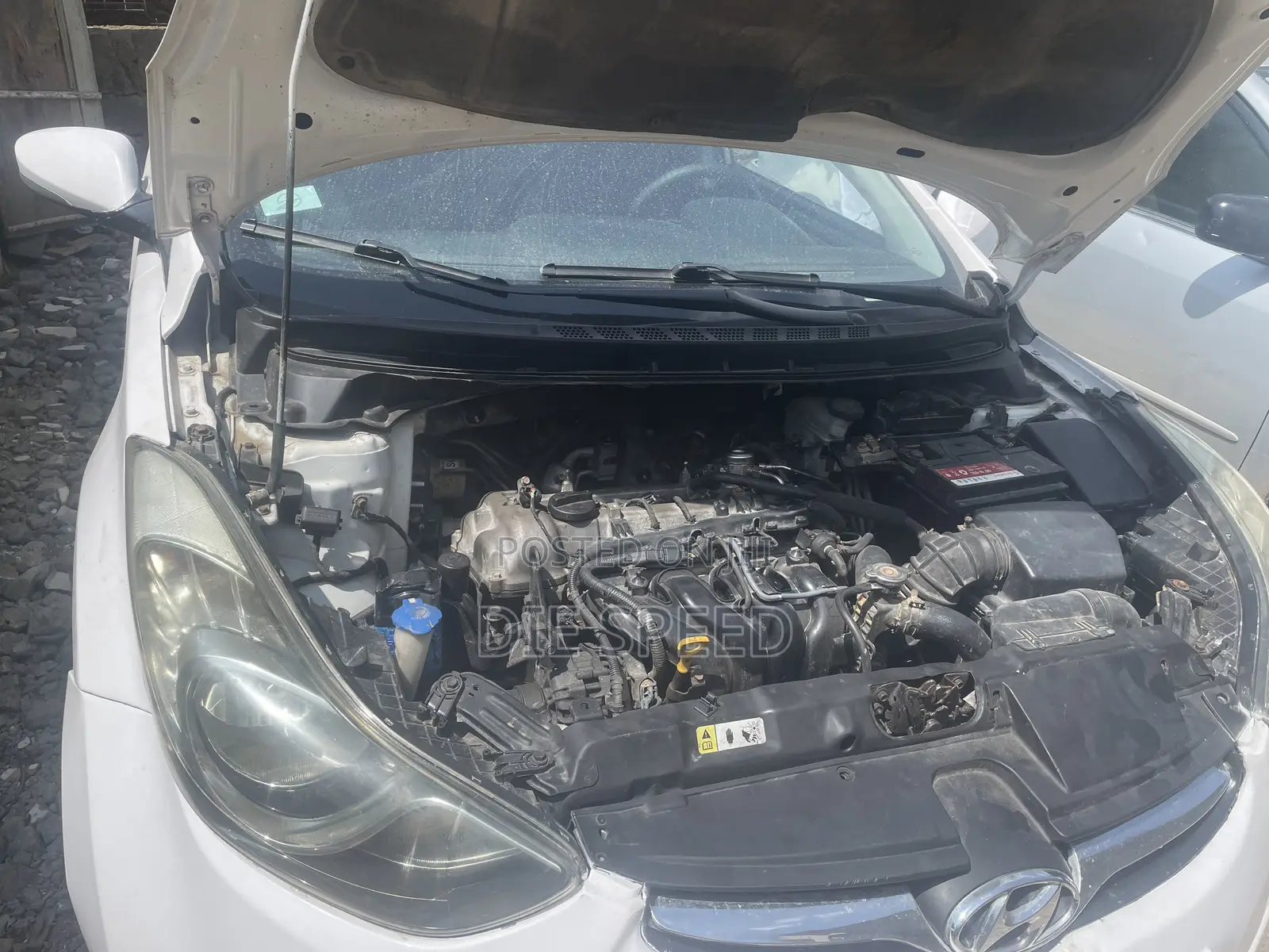 Hyundai Avante 2011 White