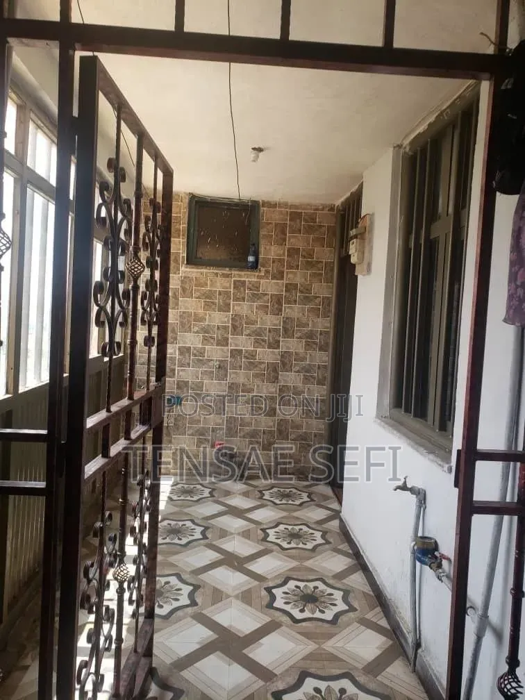 Furnished 3bdrm Condo in Arabesa, Bole for sale