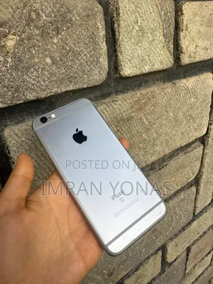 Apple iPhone 6s 32 GB Silver