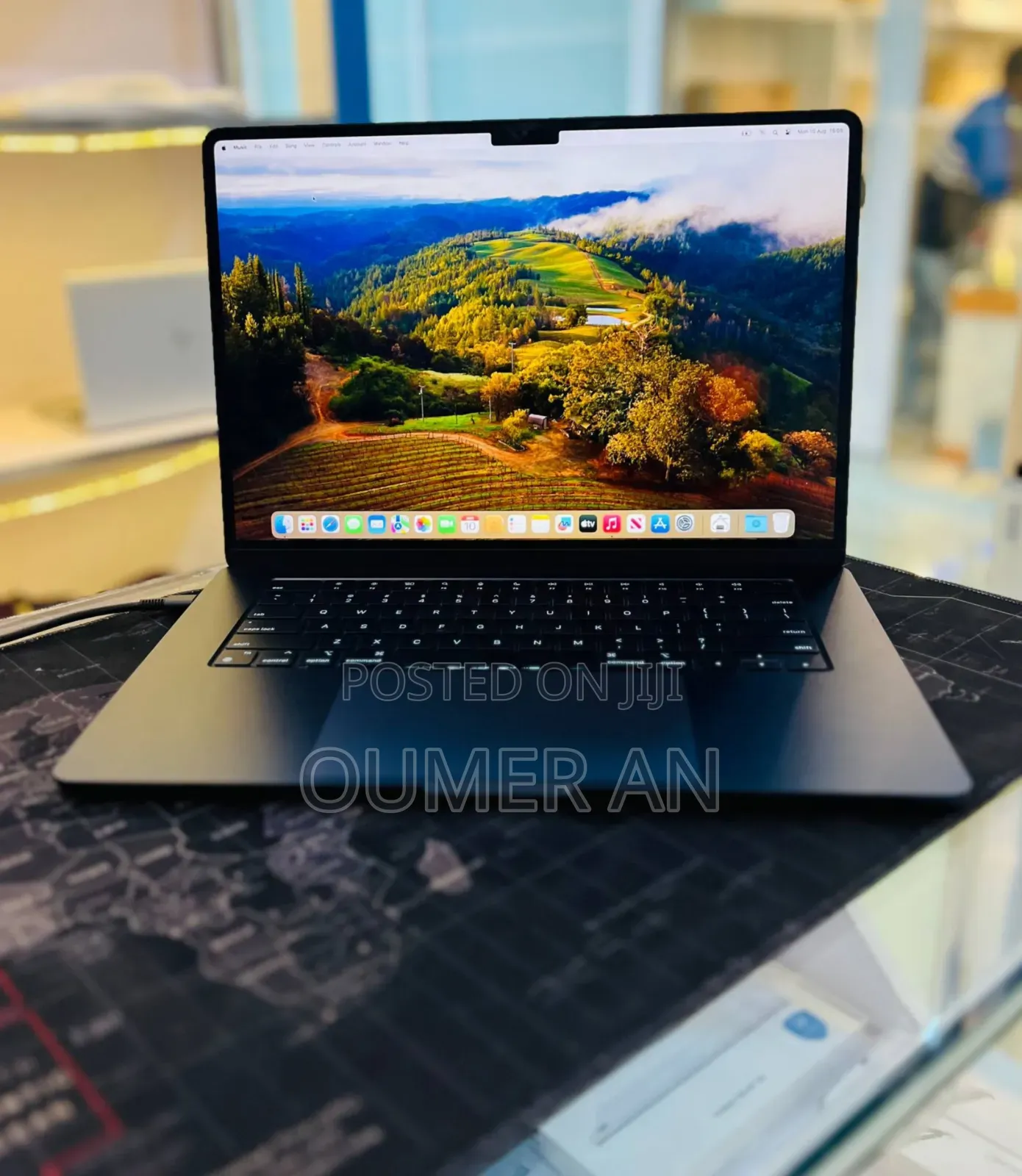 New Laptop Apple MacBook Air 2024 M3 16GB Apple M3 SSD 512GB