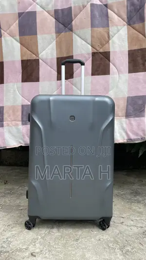 Large Hard-Shell Suitcase