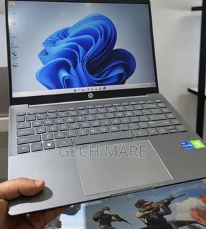 New Laptop Apple MacBook Pro 2023 M3 8GB Apple M3 SSD 512GB