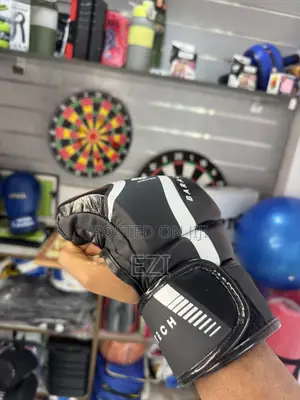 MMA Sparring Gloves
