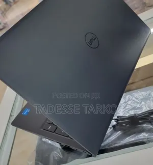 New Laptop Dell Vostro 15 3000 16GB Intel Core i5 SSD 512GB