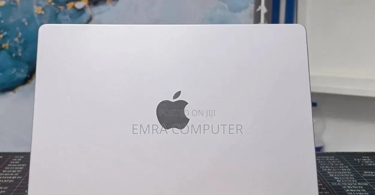 New Laptop Apple MacBook Pro 2021 M1 32GB Apple M1 Pro SSD 1T
