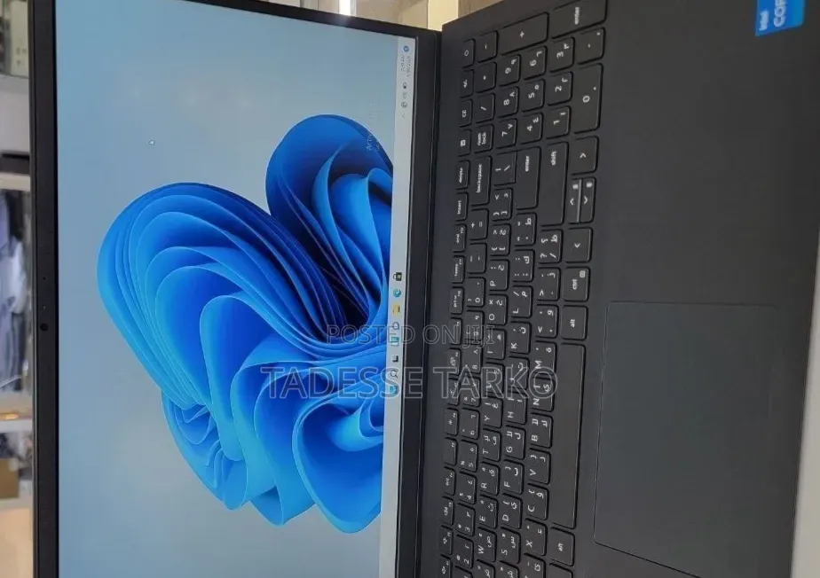 New Laptop Dell Vostro 15 3000 16GB Intel Core i5 SSD 512GB