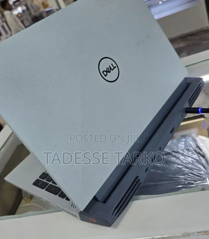 New Laptop Dell G15 5510 16GB Intel Core i7 SSD 512GB