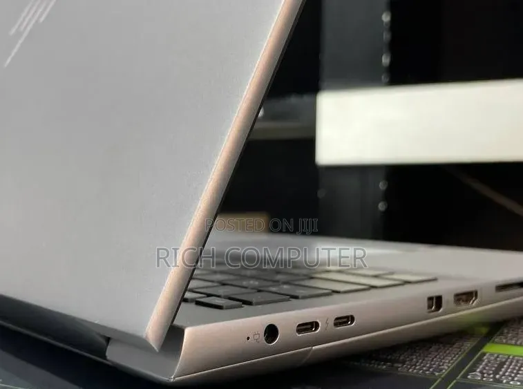 New Laptop HP ZBook 17 32GB Intel Core i9 SSD 512GB