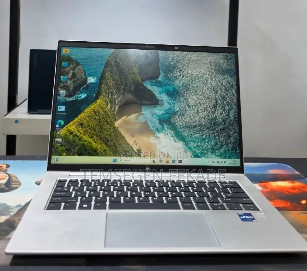 New Laptop HP EliteBook 840 G9 16GB Intel Core i7 SSD 512GB