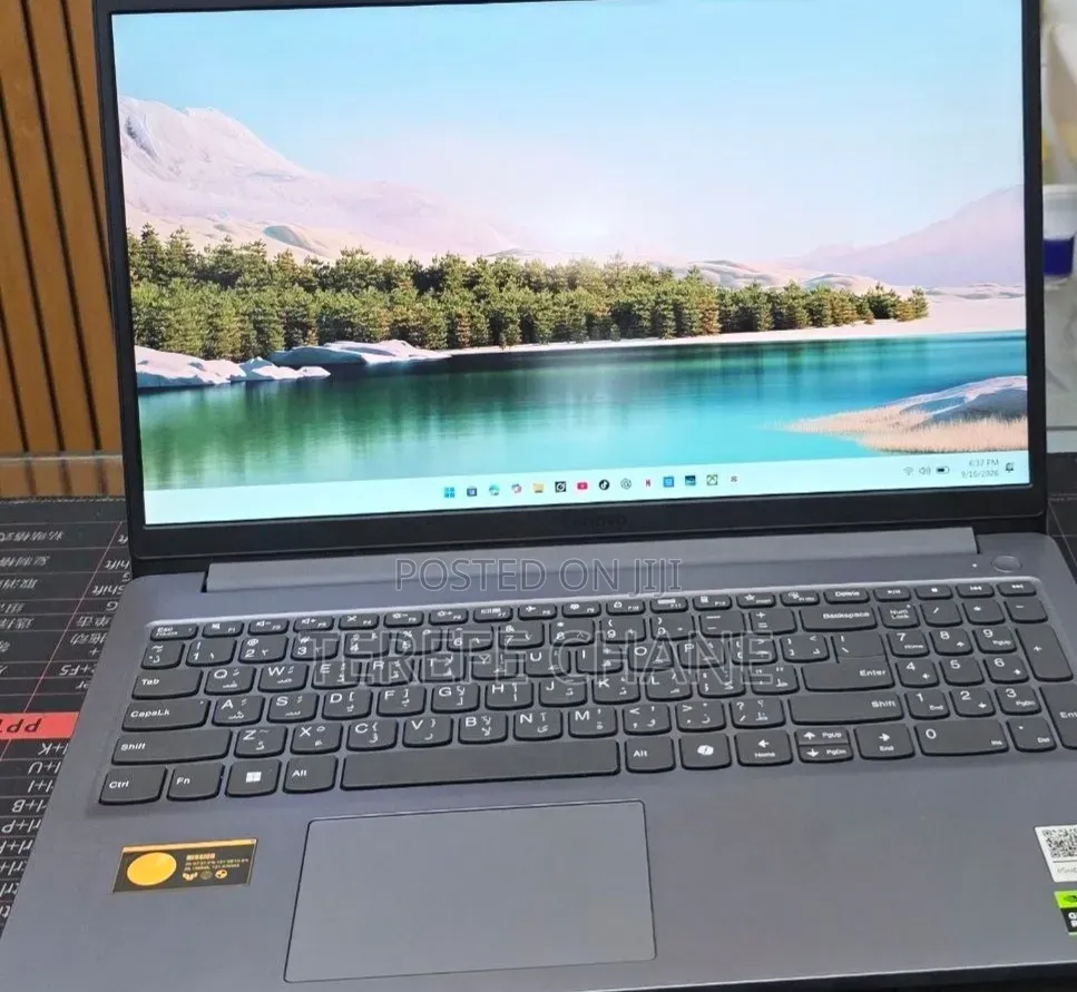 New Laptop Lenovo LOQ 15AHP10 12GB Intel Core i5 SSD 512GB