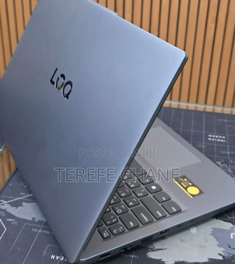 New Laptop Lenovo LOQ 15AHP10 12GB Intel Core i5 SSD 512GB