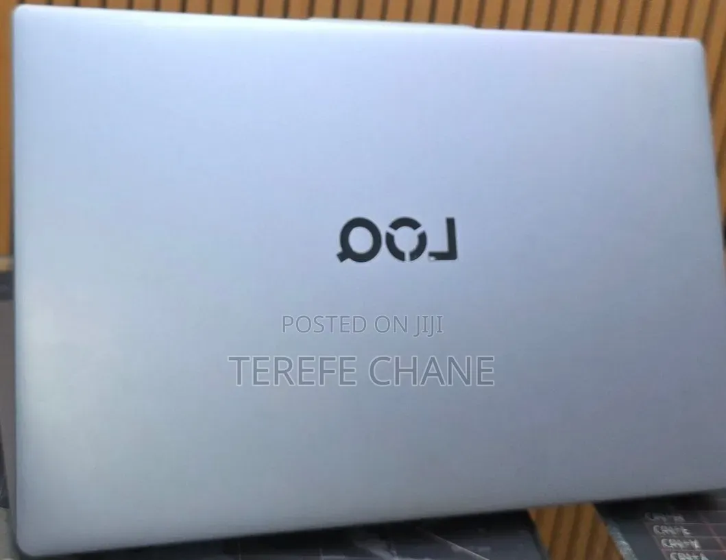 New Laptop Lenovo LOQ 15AHP10 12GB Intel Core i5 SSD 512GB