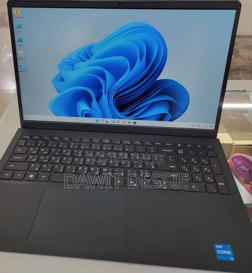 New Laptop Dell 16GB Intel Core i5 SSD 512GB