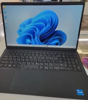 New Laptop Dell 16GB Intel Core i5 SSD 512GB