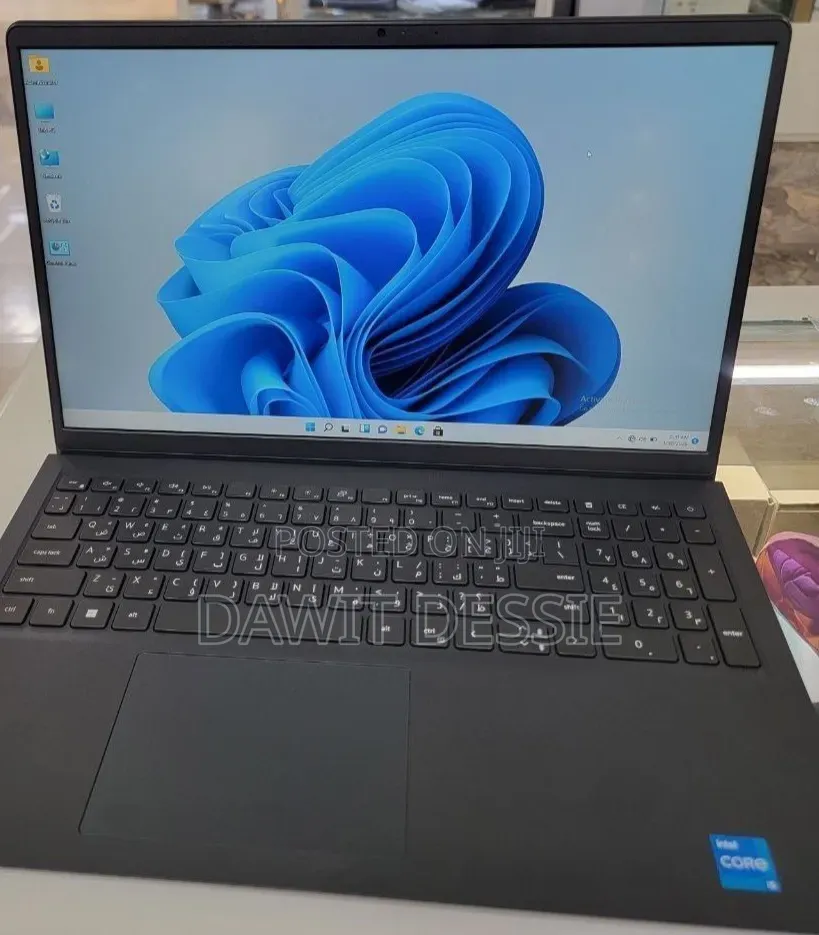 New Laptop Dell 16GB Intel Core i5 SSD 512GB