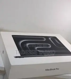 New Laptop Apple MacBook Pro 2024 M4 24GB Apple M4 Pro SSD 1T