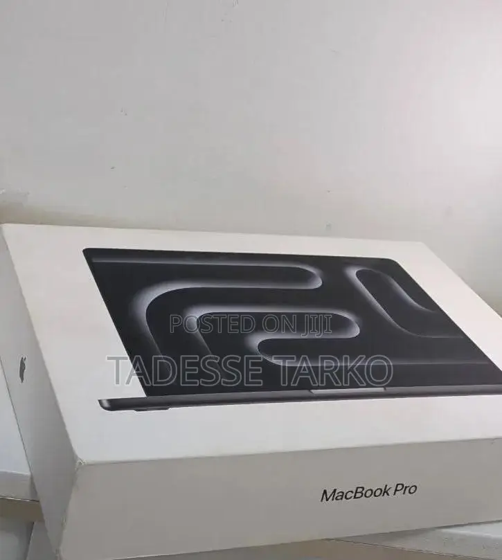 New Laptop Apple MacBook Pro 2024 M4 24GB Apple M4 Pro SSD 1T