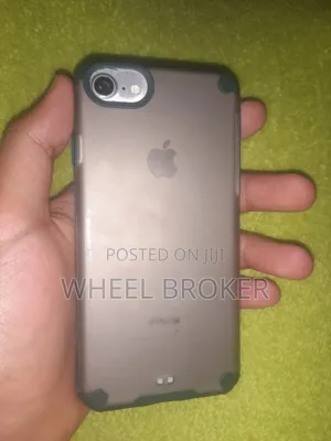 Apple iPhone 7 32 GB Silver