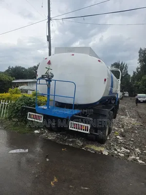 Used Faw 2012 Water Track for Sale