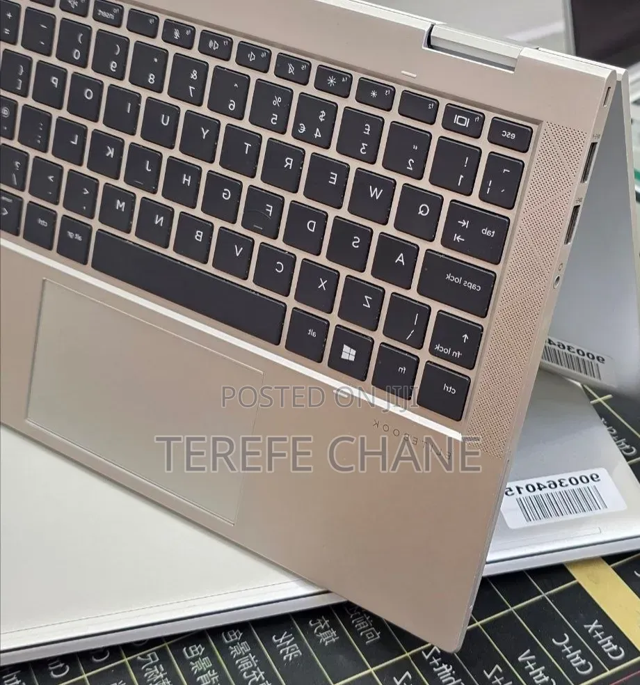 New Laptop HP EliteBook 830 G8 16GB Intel Core i5 SSD 512GB