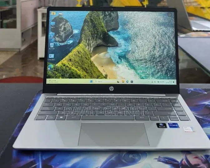 New Laptop HP Stream Notebook 16GB Intel Core i7 SSD 512GB