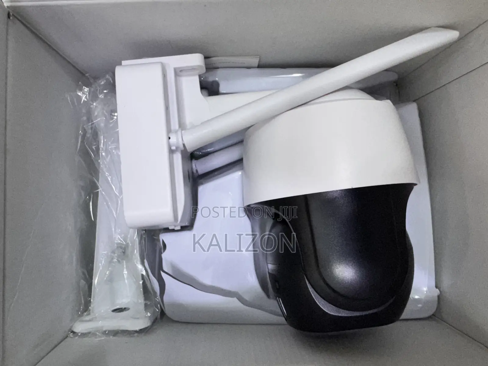 Stellar Solar Pro Outdoor 4G Solar PTZ Camera በሶላር እና ሲም የሜሰራ