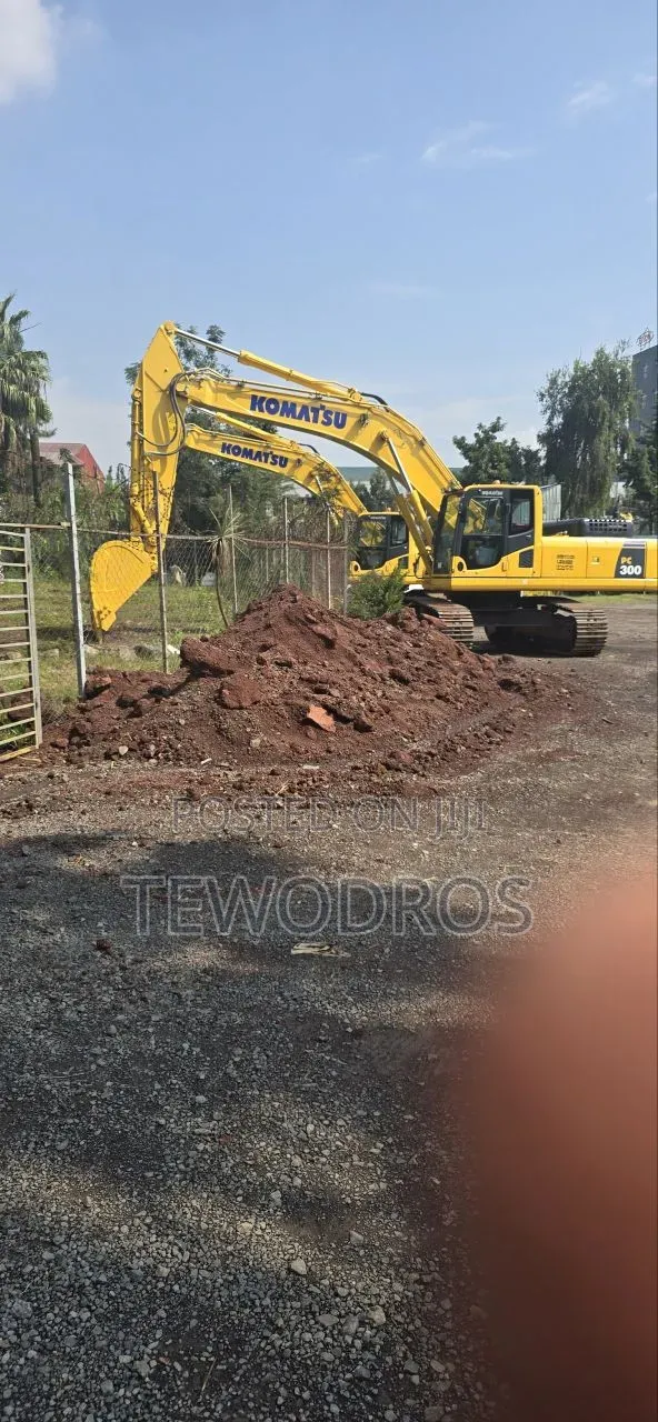 Komasu Excavator
