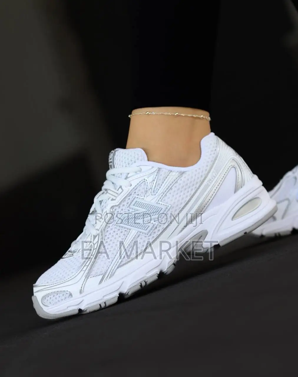 New Balance 740