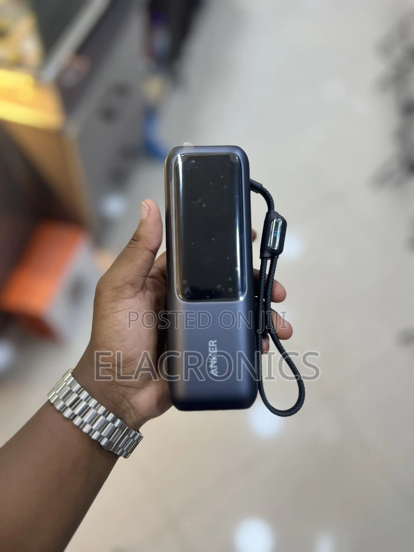 Anker Power Bank 25000mAh 165W (Built-in Cable Fast Charge)