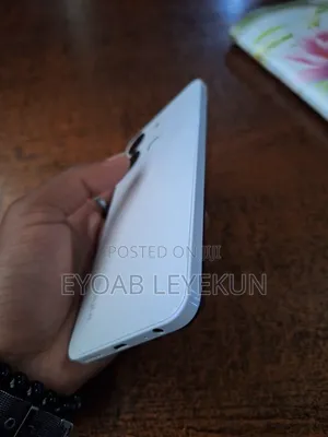 Infinix Smart 7 HD 64 GB White