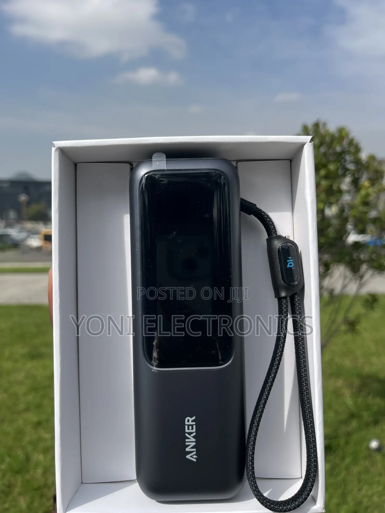 Anker Power Bank (, 165W, Built-in and Retractable Cables)