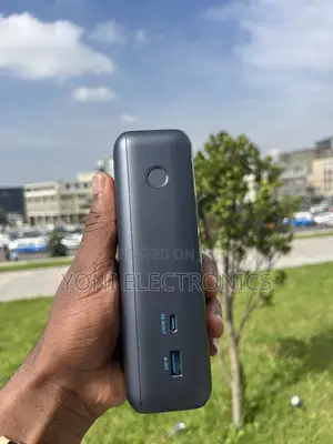 Anker Power Bank (, 165W, Built-in and Retractable Cables)