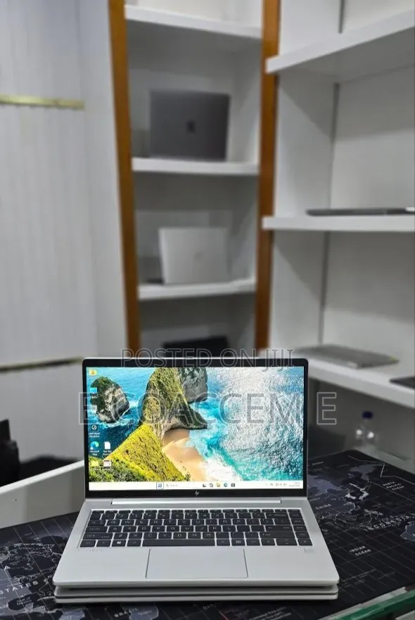New Laptop HP EliteBook 645 G10 16GB AMD Ryzen 5 SSD 512GB