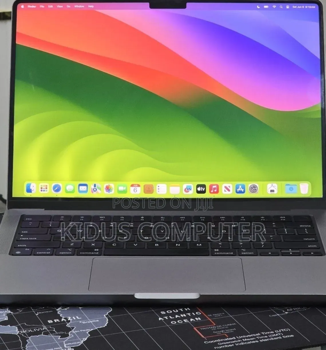 New Laptop Apple MacBook Pro 2023 M3 8GB Apple M3 SSD 512GB