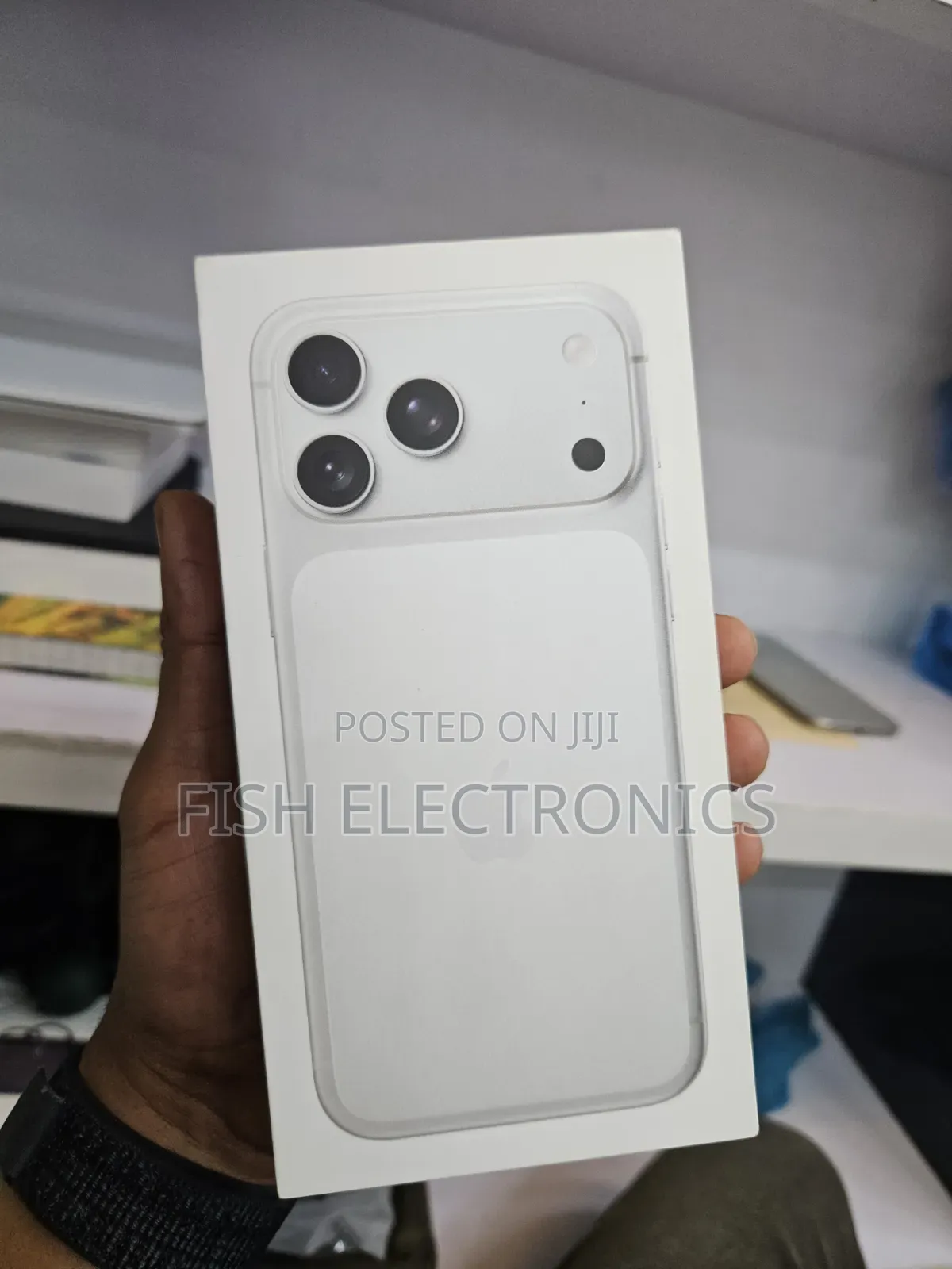 New Apple iPhone 17 Pro 256 GB Silver