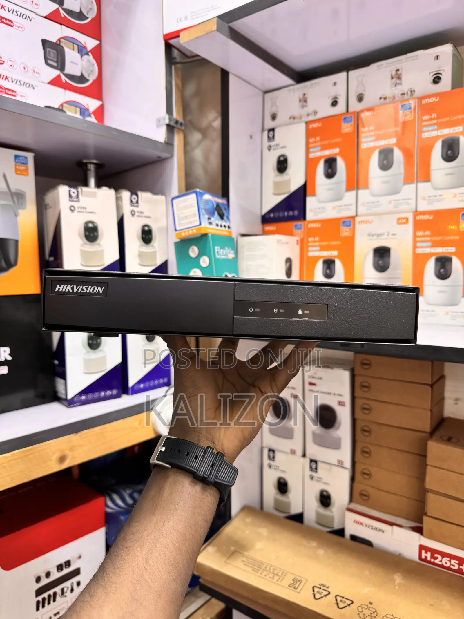 Hikvision DS-7100 Series NVR (PoE Ports) የደህንነት ካሜራ መቆጣጠርያ