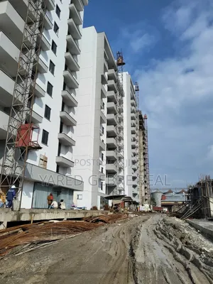 4bdrm Apartment in 🚨 አስቸኳይ Apartments , Bole for sale