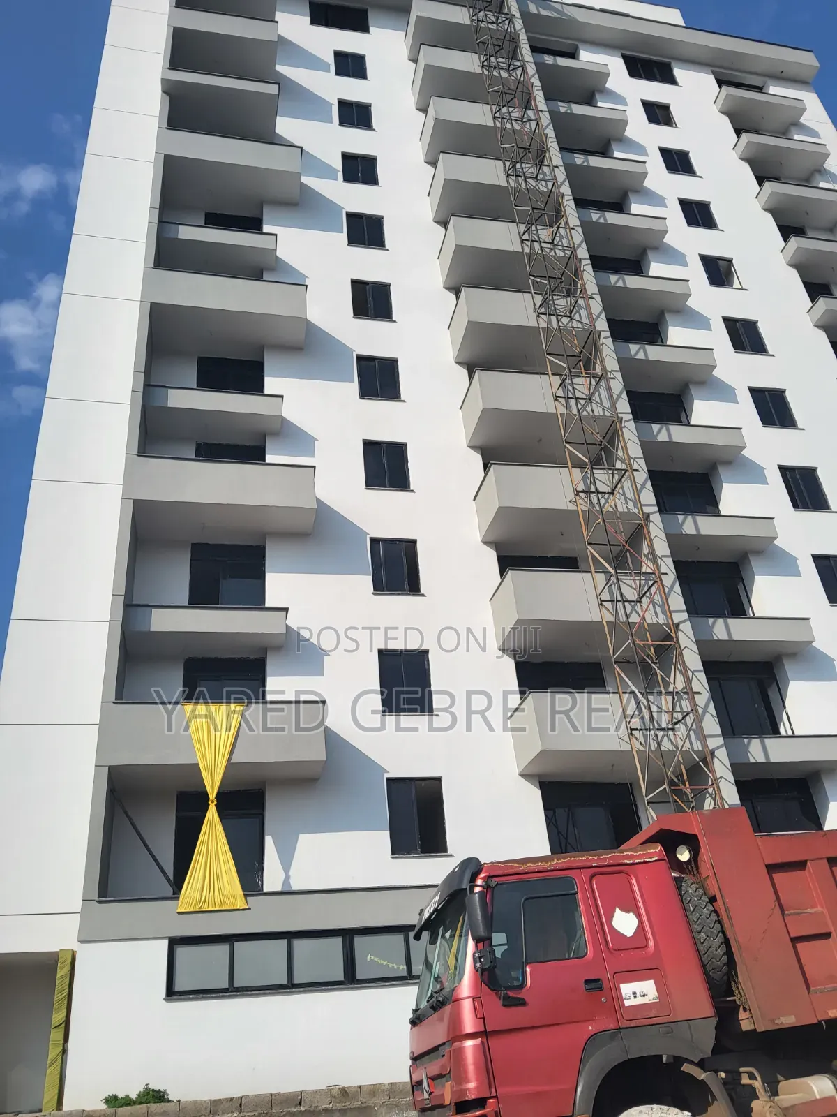 4bdrm Apartment in 🚨 አስቸኳይ Apartments , Bole for sale