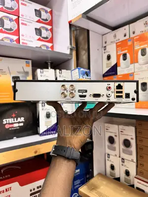 የ Hikvision Turbo HD DVR (7200 Series) የደህንነት ካሜራ መቆጣጠሪያ