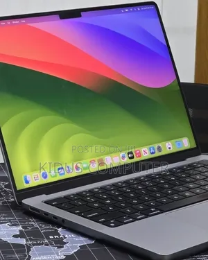 New Laptop Apple MacBook Pro 2023 M3 8GB Apple M3 SSD 512GB