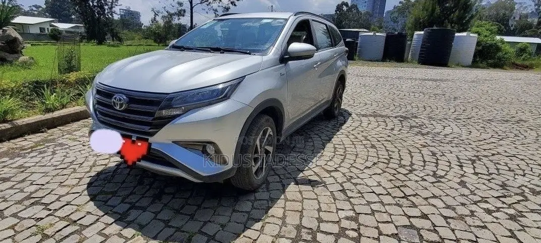 Toyota Rush 1.5 AWD 2021 Silver