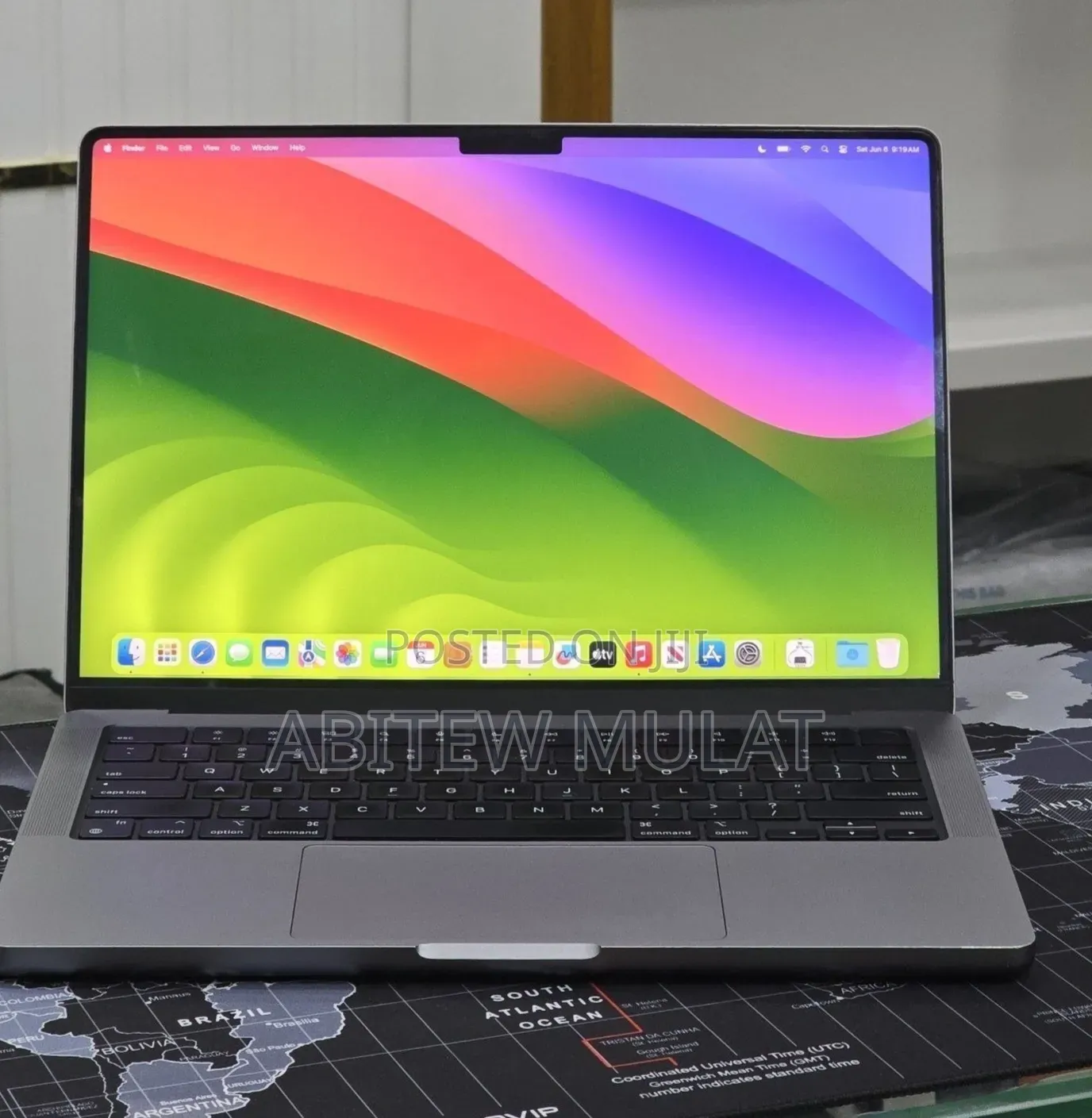 New Laptop Apple MacBook Pro 2023 M3 8GB Apple M3 Pro SSD 512GB