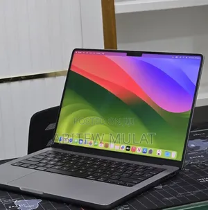 New Laptop Apple MacBook Pro 2023 M3 8GB Apple M3 Pro SSD 512GB