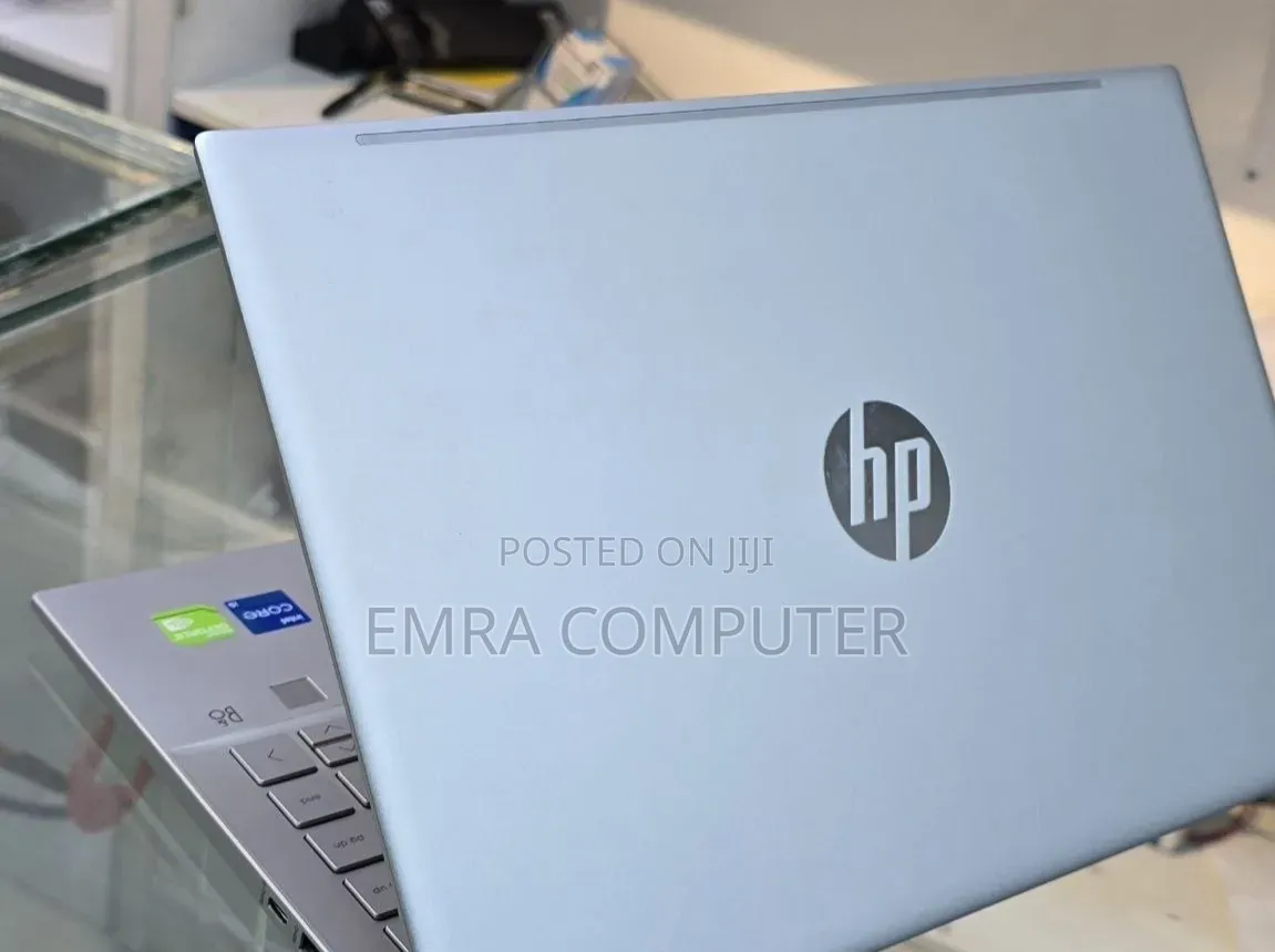 New Laptop HP 16GB Intel Core i5 SSD 512GB