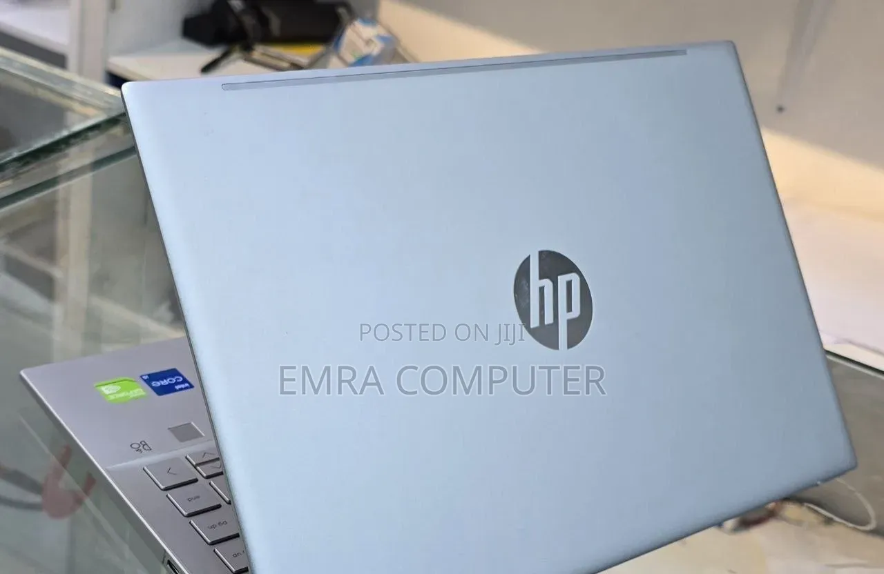New Laptop HP 16GB Intel Core i5 SSD 512GB