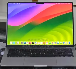New Laptop Apple MacBook Pro 2023 M3 8GB Apple M3 Pro SSD 512GB